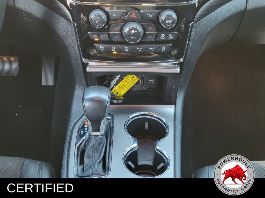 Used 2020 Jeep Grand Cherokee Altitude image 23
