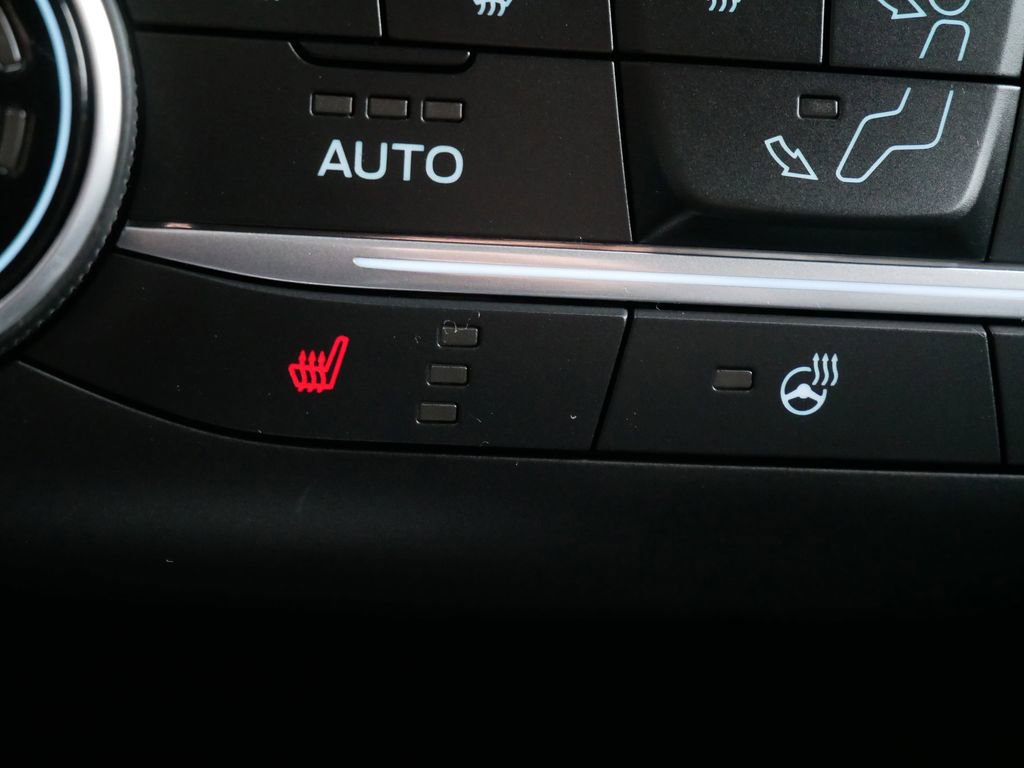 Certified 2020 Ford Escape SEL AWD/4WD image 24