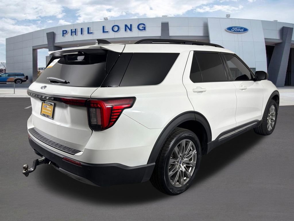 Certified 2025 Ford Explorer Active w/ Active Comfort Package AWD/4WD image 5