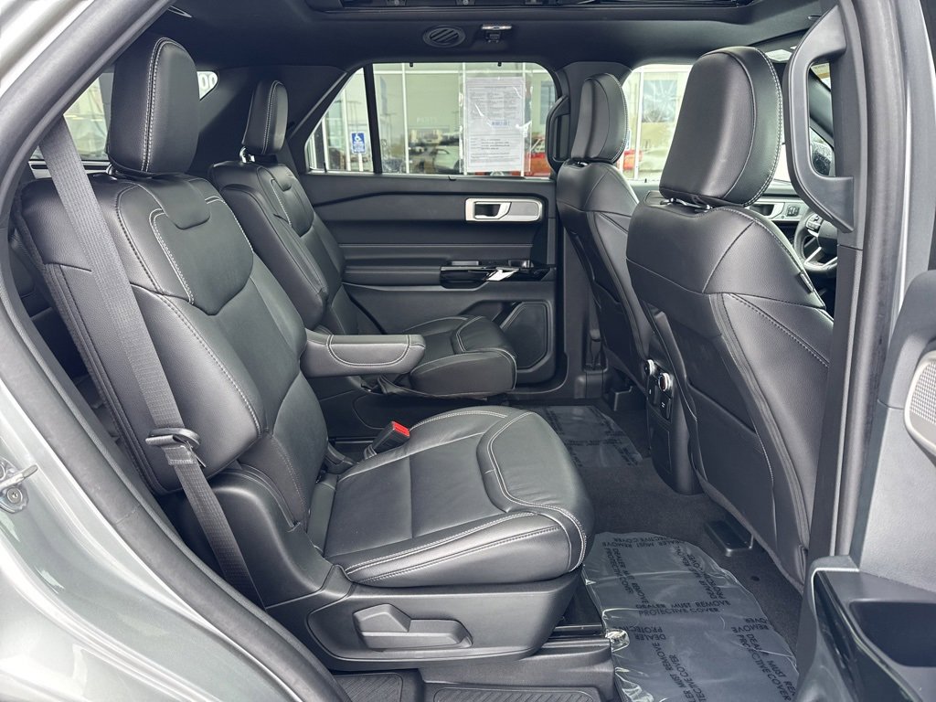 Certified 2024 Ford Explorer ST w/ Equipment Group 401A image 16
