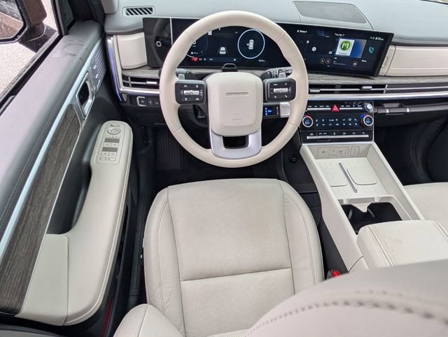 Used 2024 Hyundai Santa Fe Limited image 9