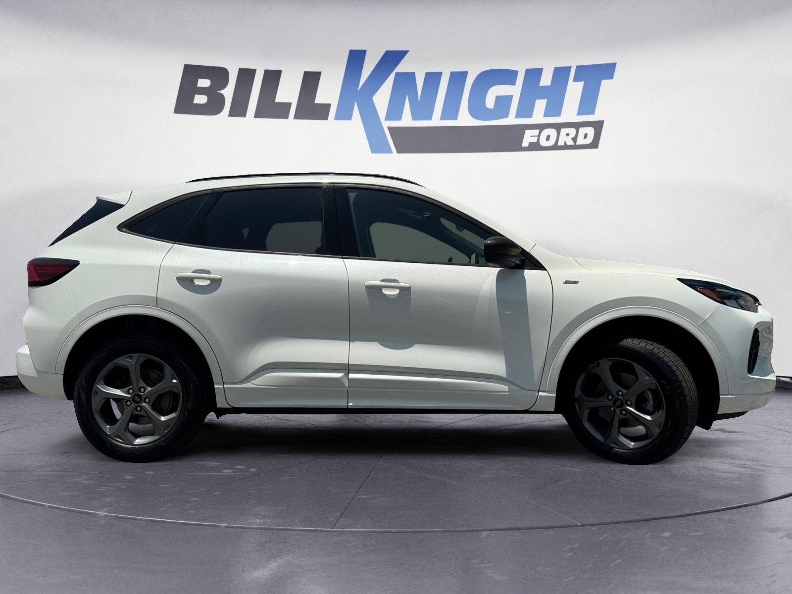 Certified 2024 Ford Escape ST-Line w/ Tech Pack #1 AWD/4WD image 6