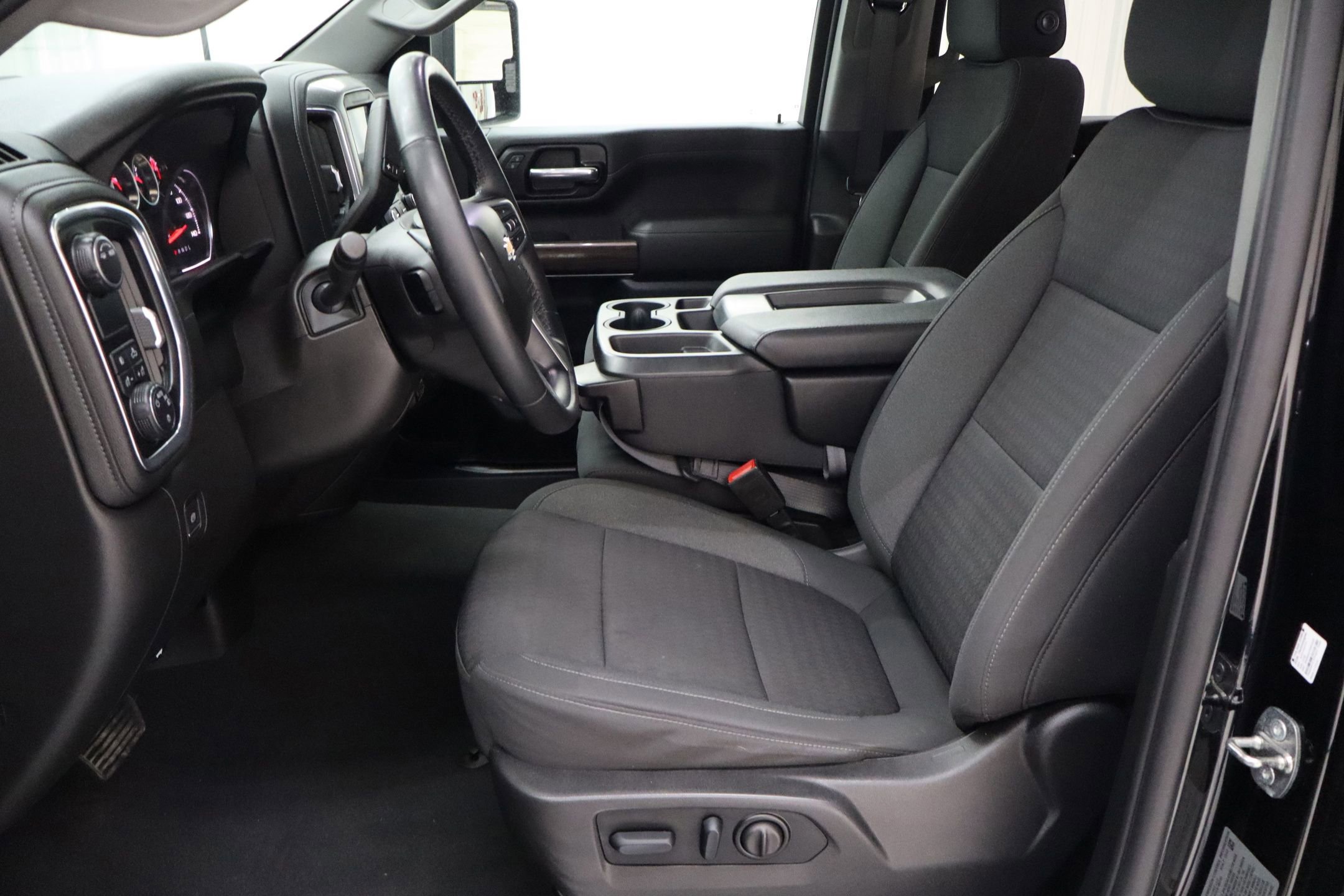 Used 2023 Chevrolet Silverado 3500 LT w/ Convenience Package image 14