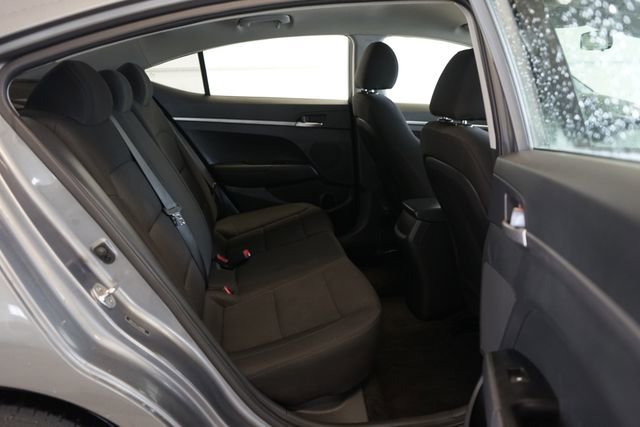 Used 2020 Hyundai Elantra SE w/ Cargo Package (C1) image 30