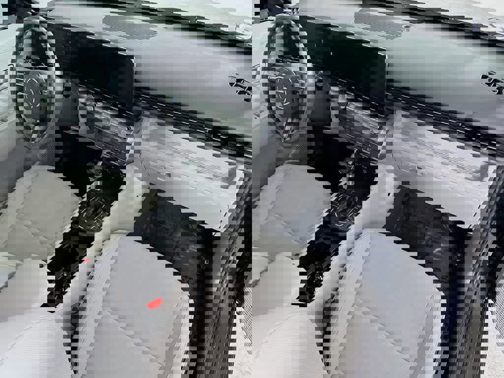 Used 2024 Hyundai Kona SEL image 32