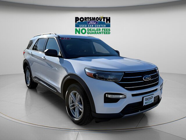Certified 2022 Ford Explorer XLT w/ Equipment Group 202A AWD/4WD image 1