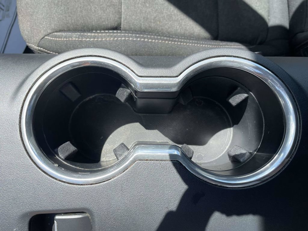 Certified 2024 Ford Mustang Coupe RWD image 18