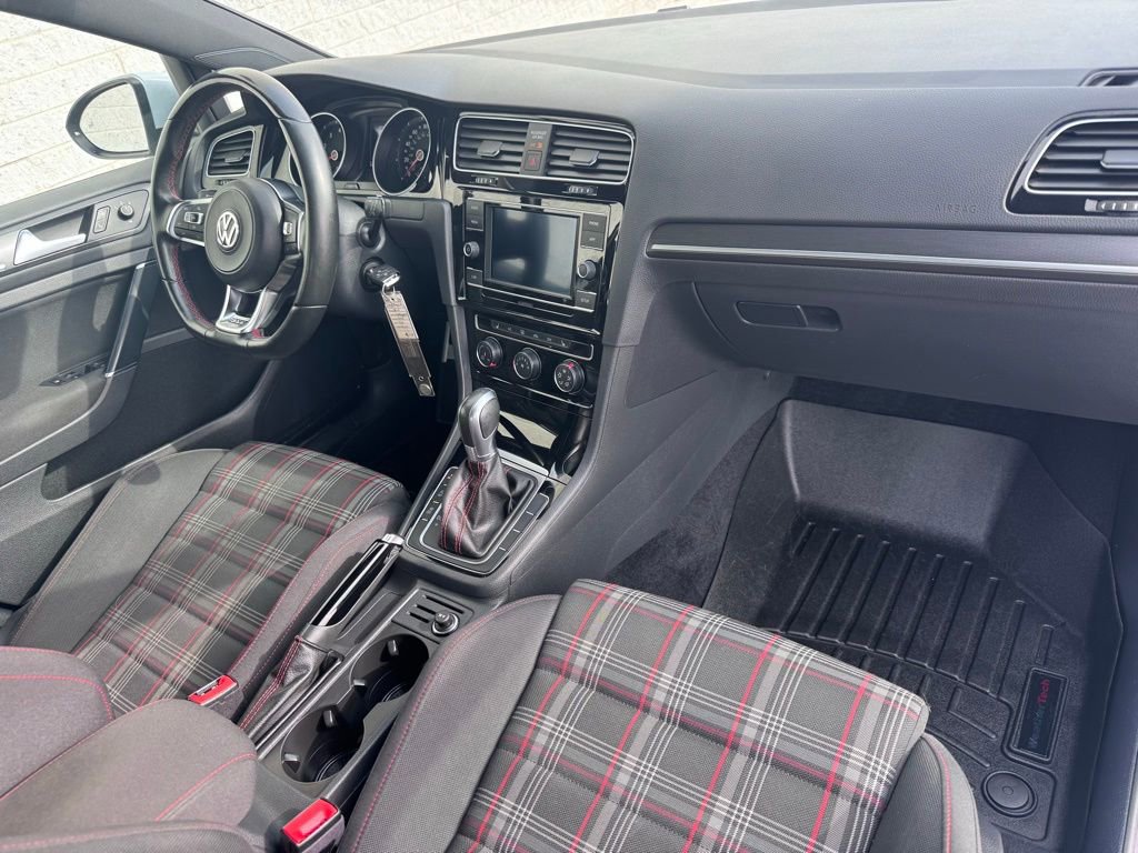 Used 2019 Volkswagen GTI S image 18