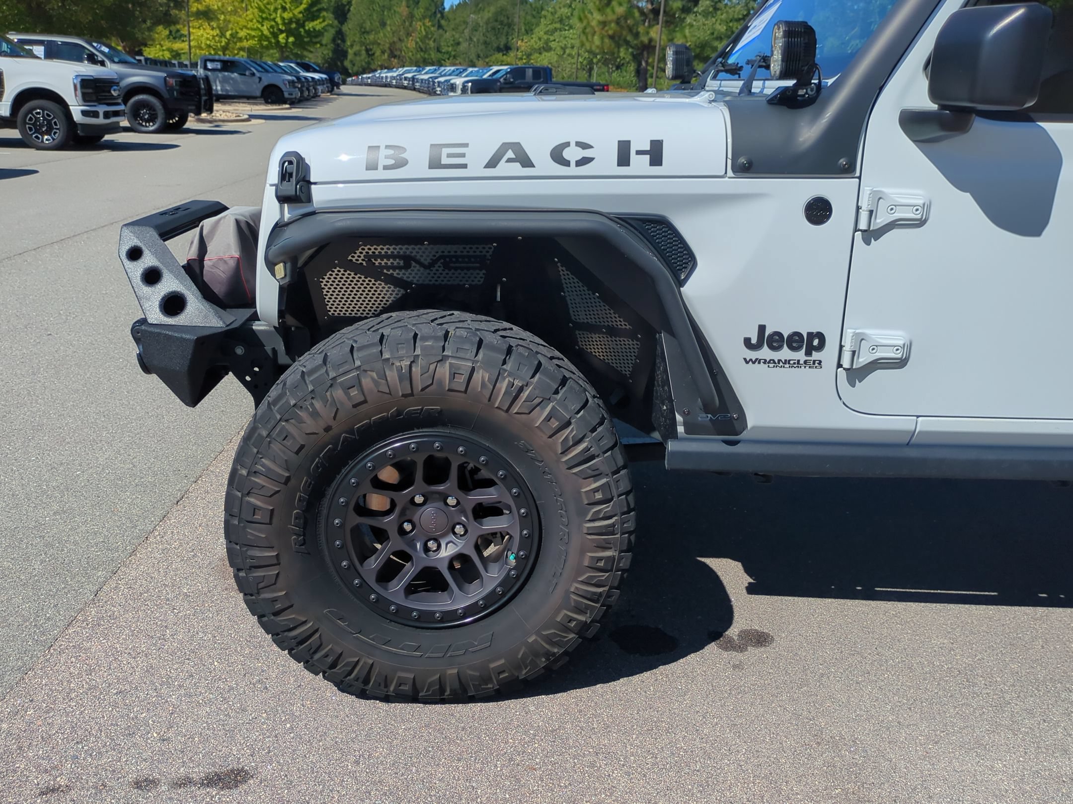 Used 2022 Jeep Wrangler Unlimited Sport w/ Xtreme Recon 35" Tire Package AWD/4WD image 11