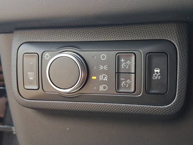 Certified 2021 Ford Mustang Mach-E Premium AWD/4WD image 27