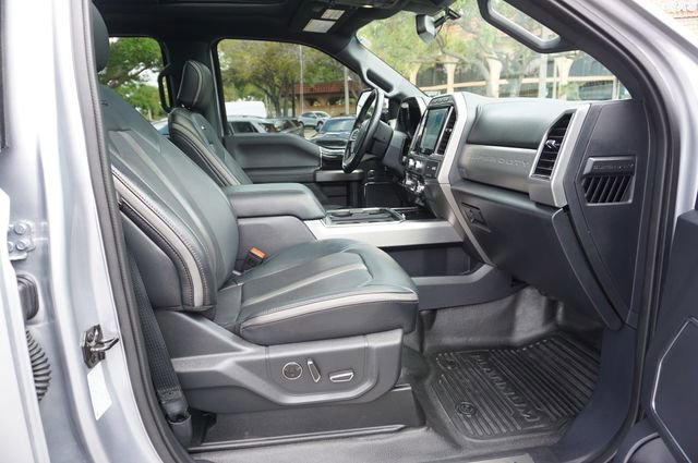 Certified 2022 Ford F350 Platinum w/ Tremor Off-Road Package AWD/4WD image 8