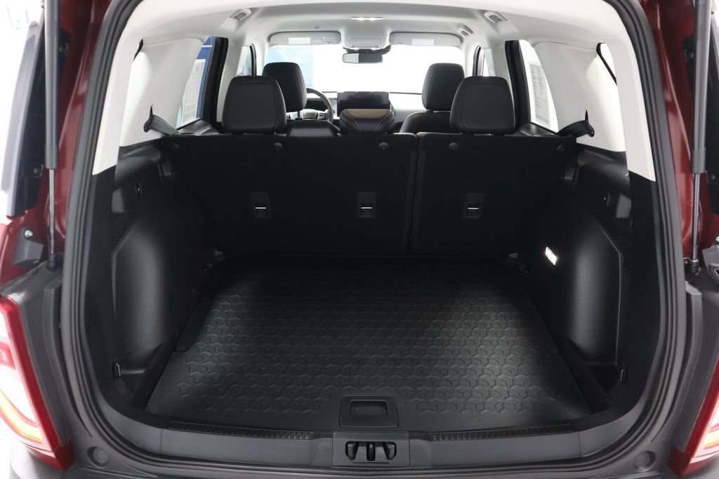 Certified 2025 Ford Bronco Sport Outer Banks w/ Outer Banks Tech Package+ AWD/4WD image 18