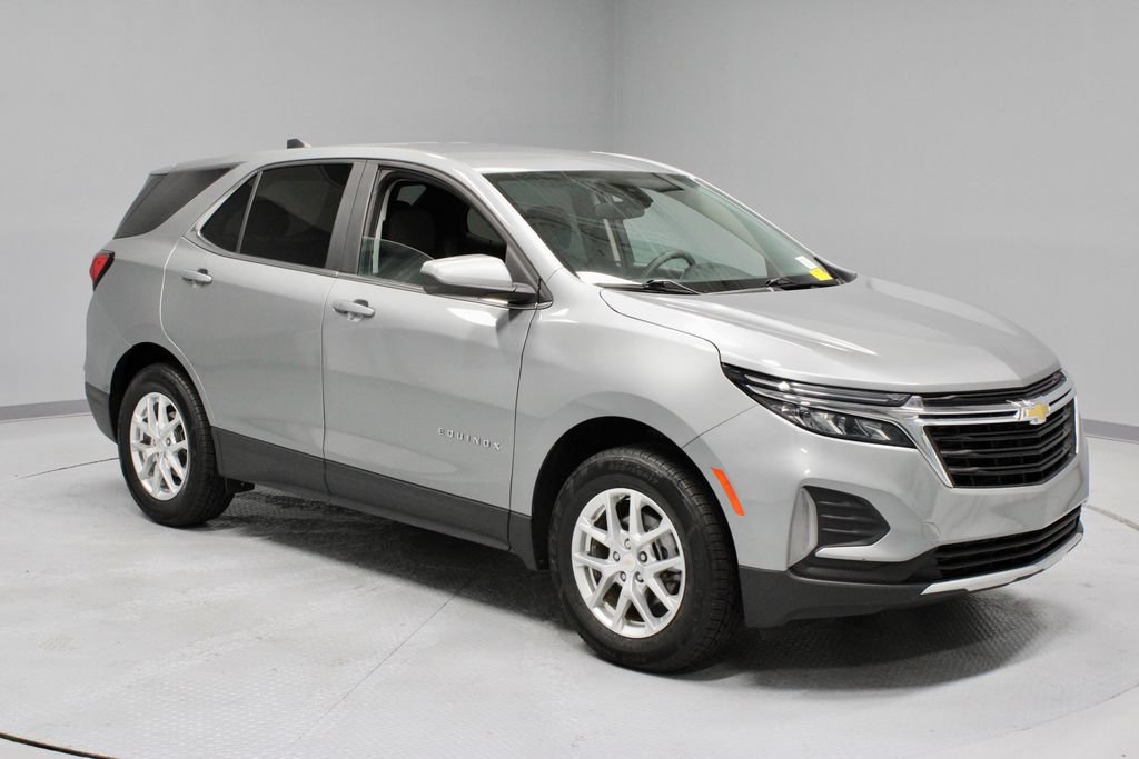 Used 2023 Chevrolet Equinox LT AWD/4WD image 1