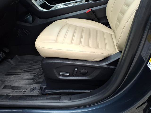 Certified 2024 Ford Edge SEL w/ Convenience Package AWD/4WD image 17