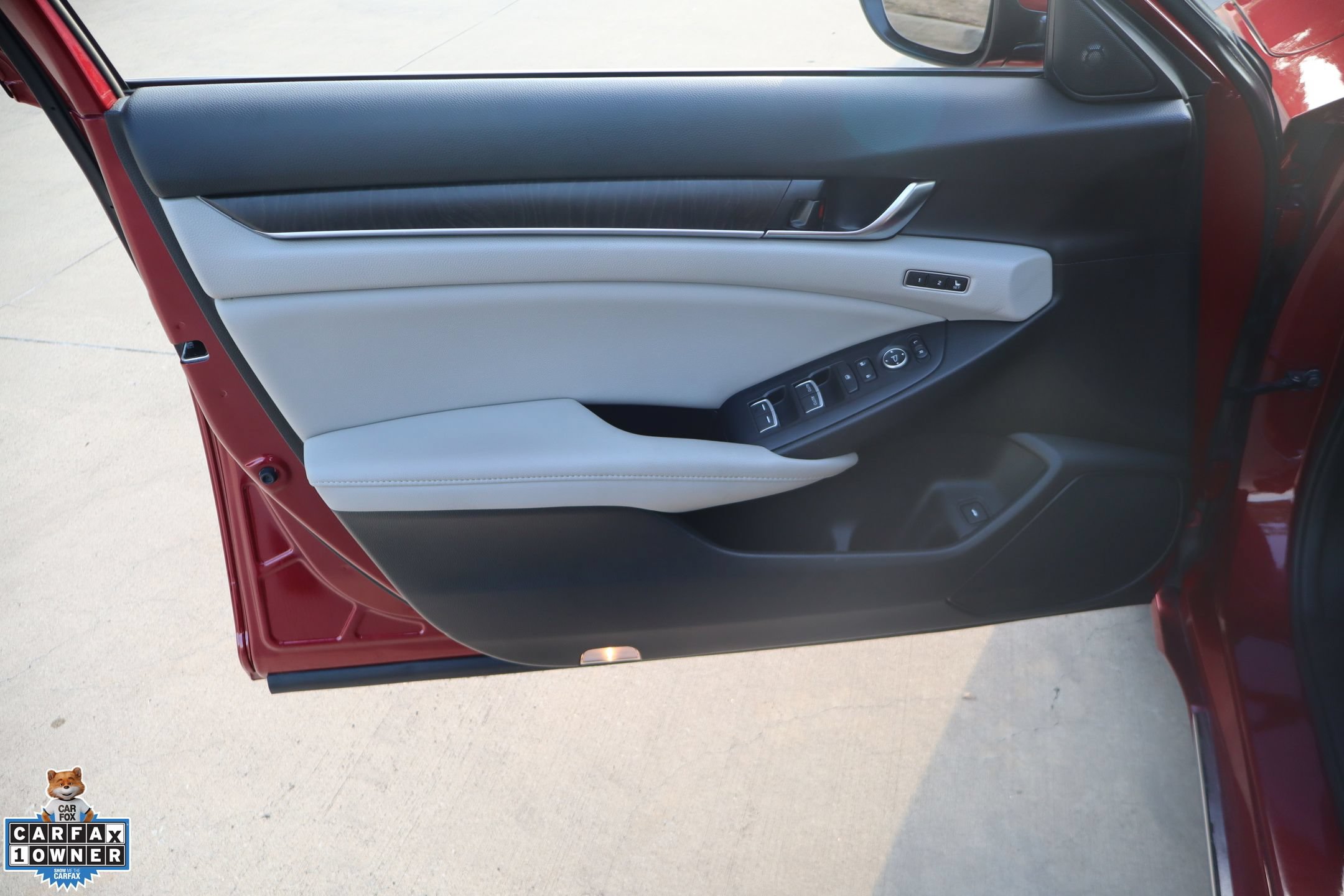 Used 2022 Honda Accord Touring image 12