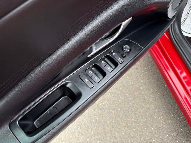 Used 2021 Hyundai Elantra SE w/ Cargo Package image 20