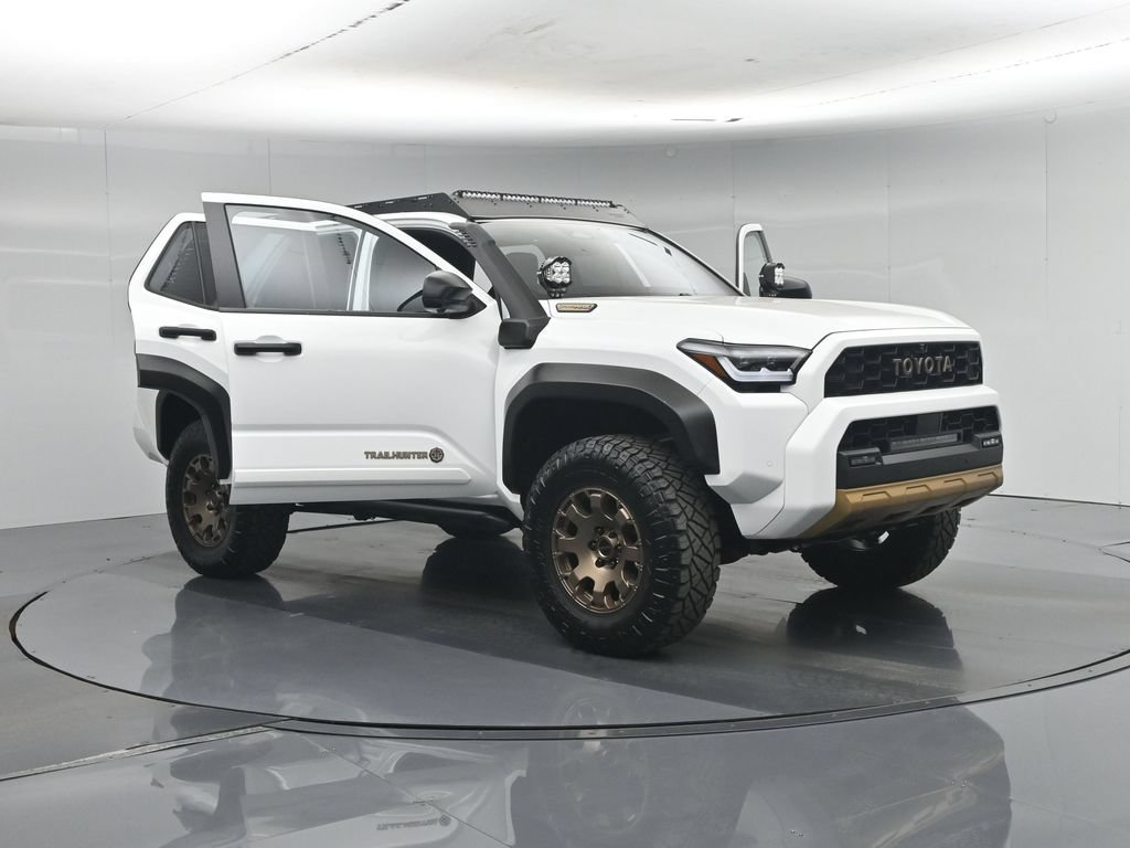 Used 2025 Toyota 4Runner Trailhunter AWD/4WD image 38