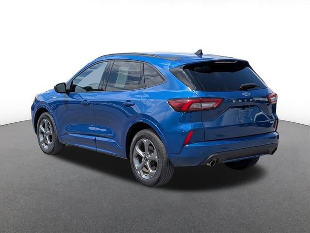 Certified 2023 Ford Escape ST-Line w/ Tech Pack #1 AWD/4WD image 4