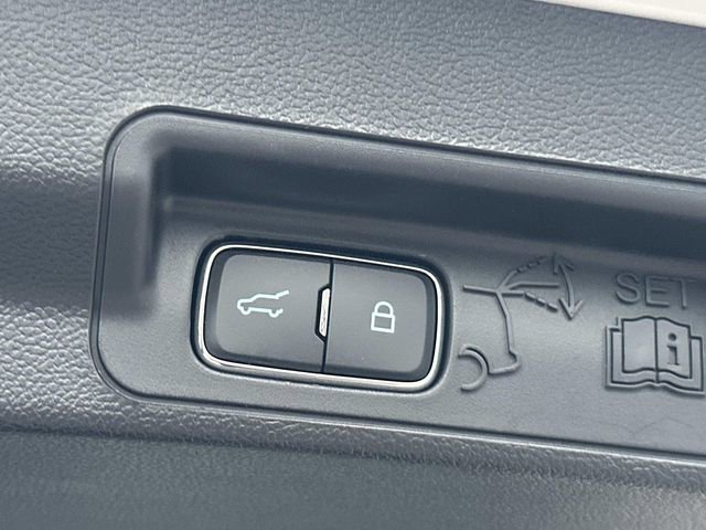 Certified 2025 Ford Explorer ST-Line w/ Premium Package image 11