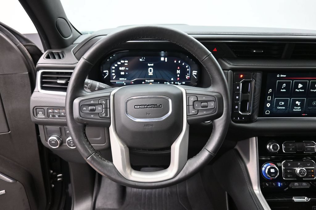 Used 2023 GMC Yukon Denali RWD image 29