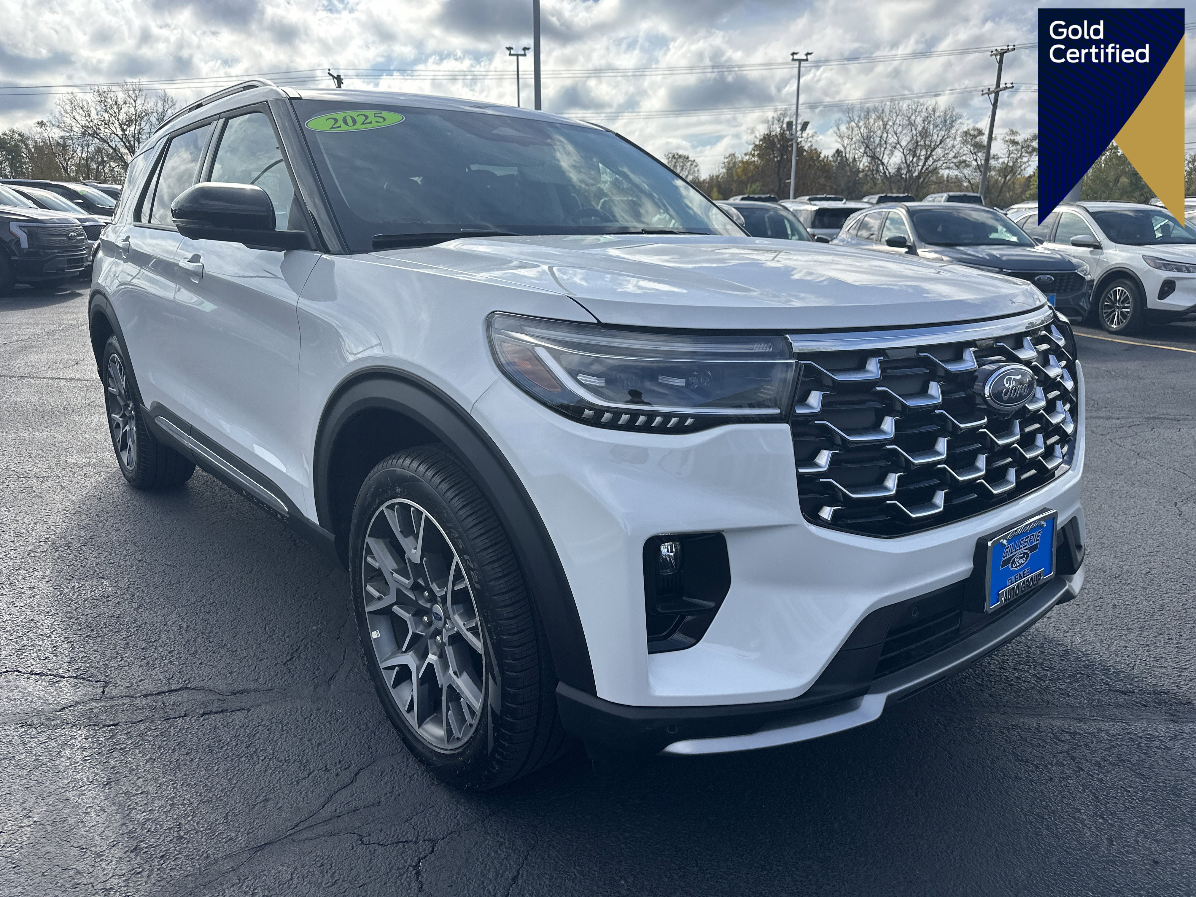 Certified 2025 Ford Explorer Platinum w/ Ultimate Package