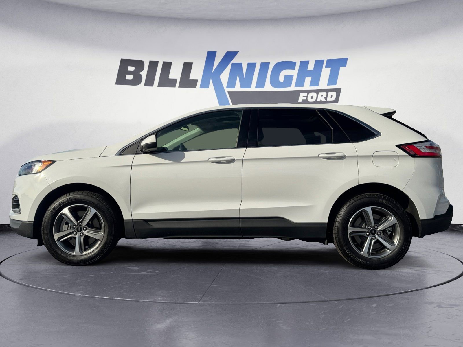 Certified 2024 Ford Edge SEL w/ Convenience Package image 2