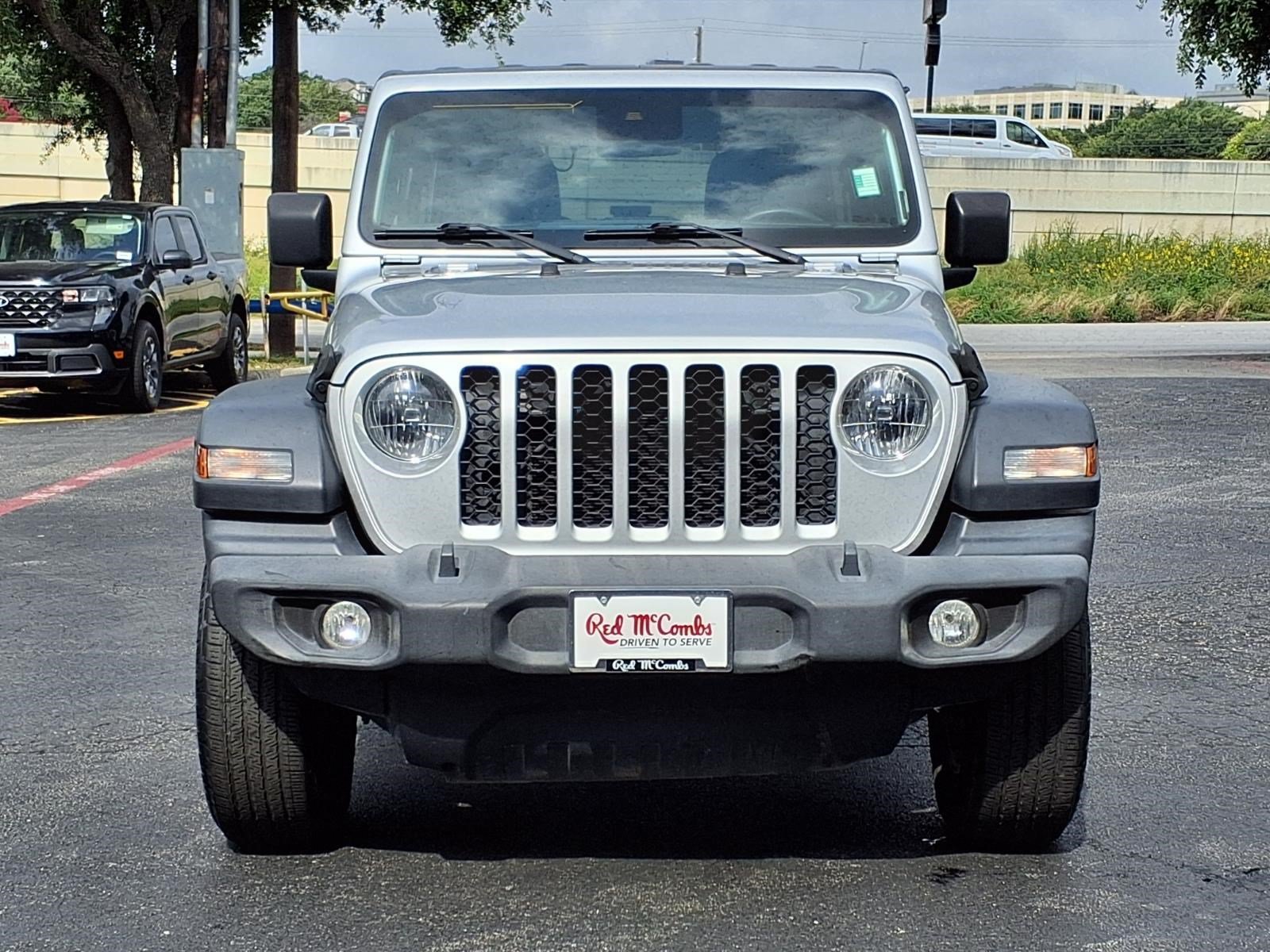 Used 2024 Jeep Wrangler Unlimited Sport AWD/4WD image 2