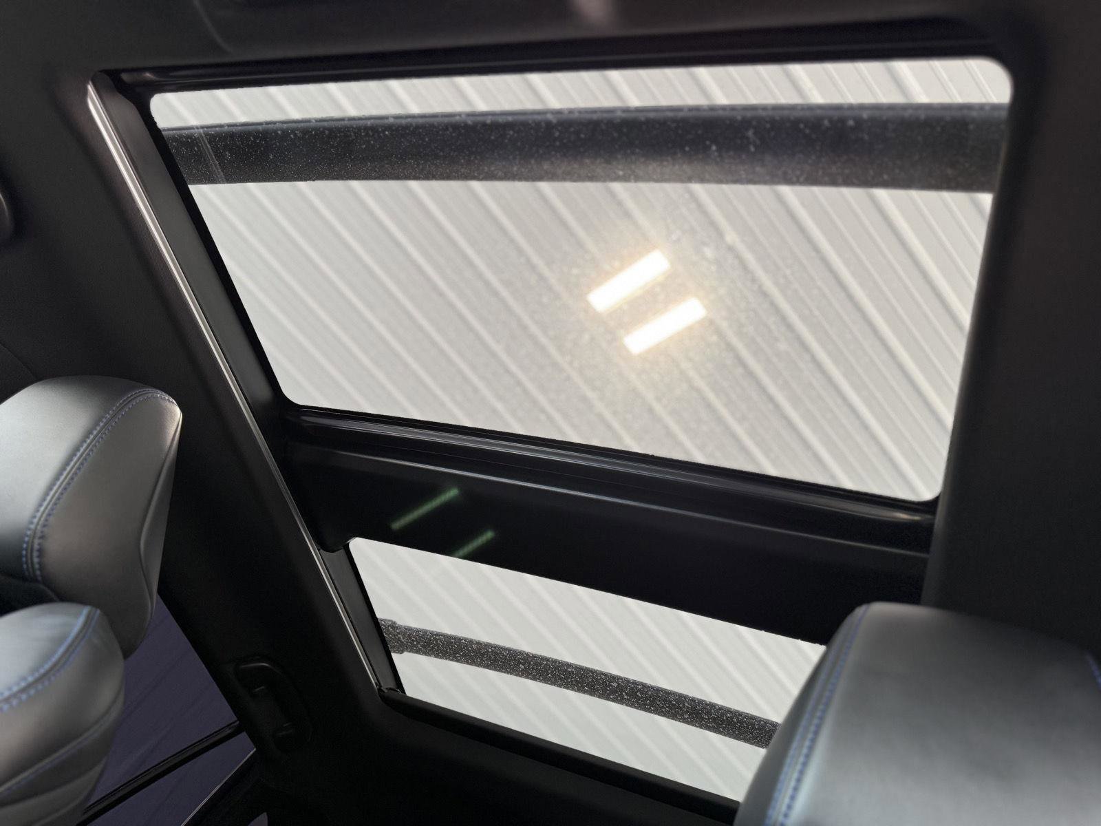 Used 2022 Toyota RAV4 XSE image 18