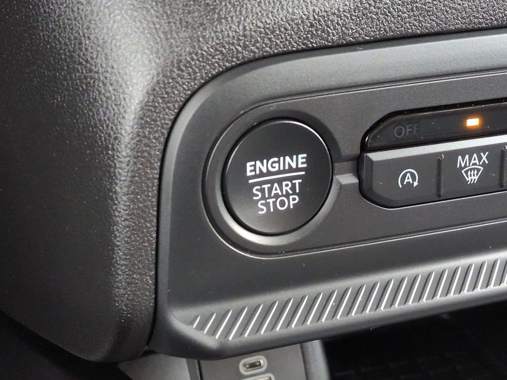 Certified 2025 Ford Bronco Sport Outer Banks w/ Outer Banks Tech Package+ image 16