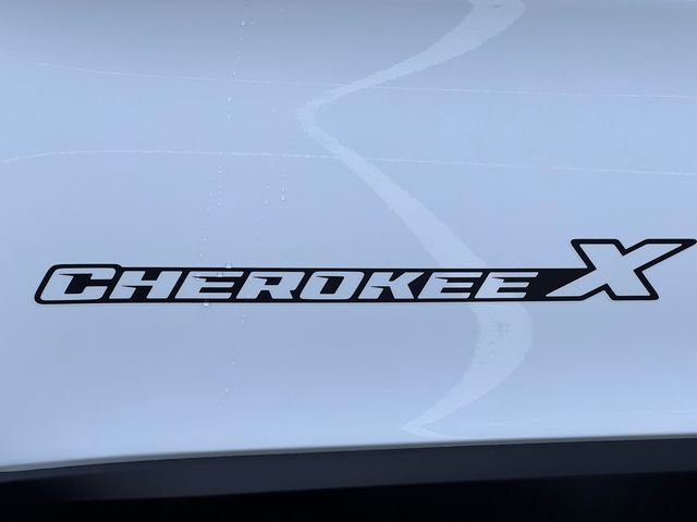 Used 2022 Jeep Cherokee Latitude w/ Sun & Sound Group AWD/4WD video 2