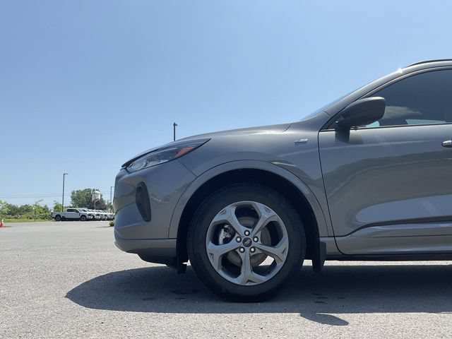 Certified 2024 Ford Escape ST-Line AWD/4WD image 11