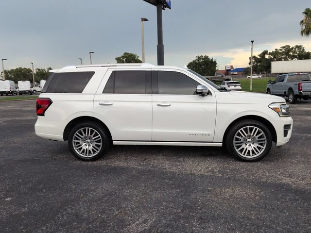 Certified 2023 Ford Expedition Platinum AWD/4WD image 4