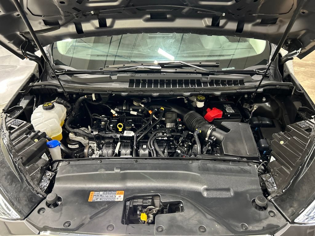 Certified 2022 Ford Edge Titanium w/ Equipment Group 301A AWD/4WD image 34