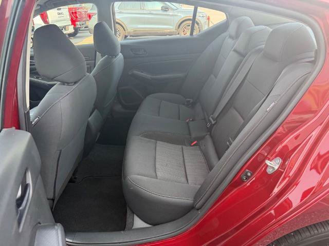 Used 2024 Nissan Altima 2.5 SV AWD/4WD image 13