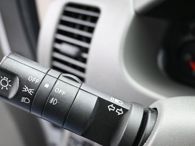 Used 2021 Nissan Frontier SV image 23