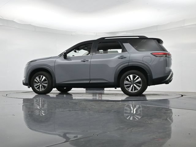 Used 2024 Nissan Pathfinder SL AWD/4WD image 41