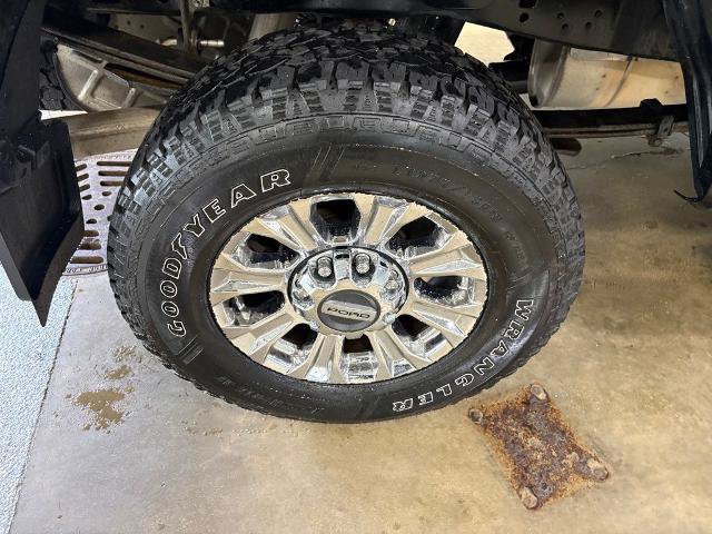Certified 2019 Ford F250 XLT w/ XLT Premium Package AWD/4WD image 27