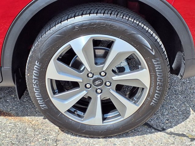 Certified 2024 Ford Escape Platinum AWD/4WD image 30
