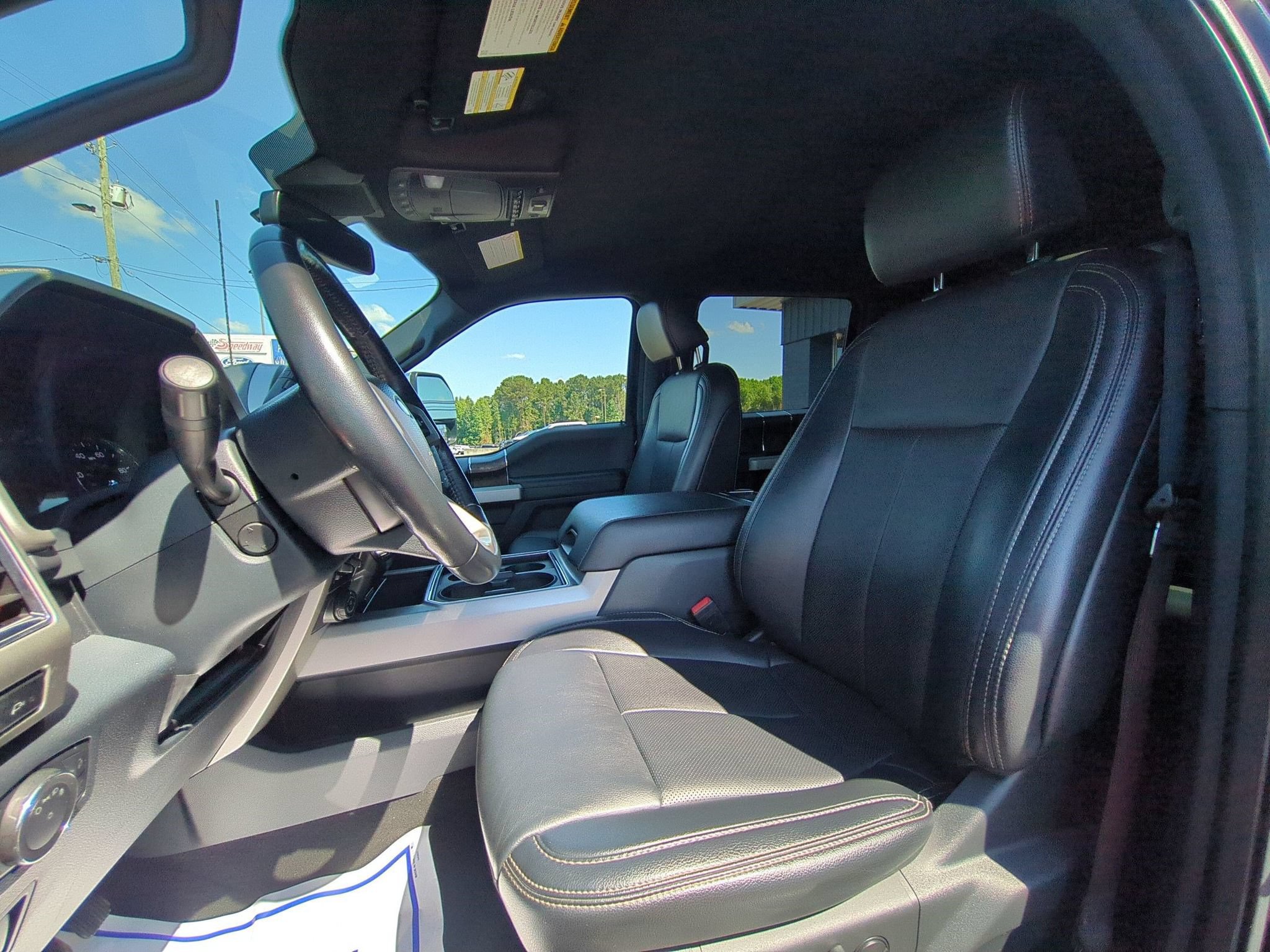 Certified 2022 Ford F350 Lariat w/ Lariat Ultimate Package AWD/4WD image 25