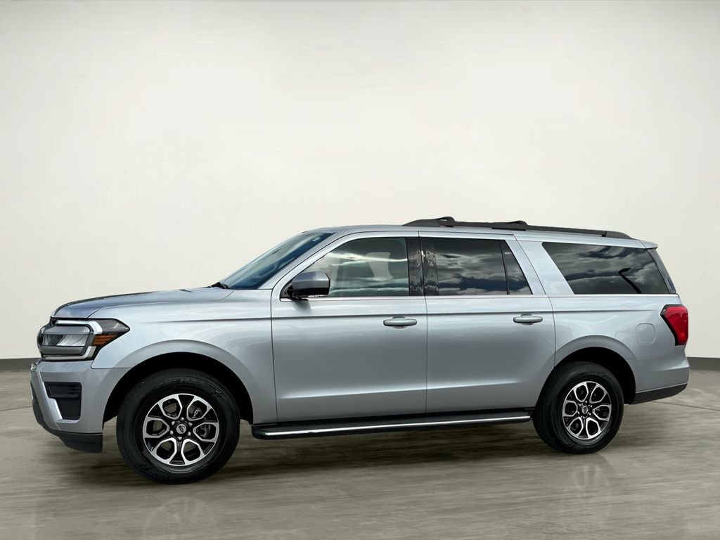 Certified 2023 Ford Expedition Max XLT image 2