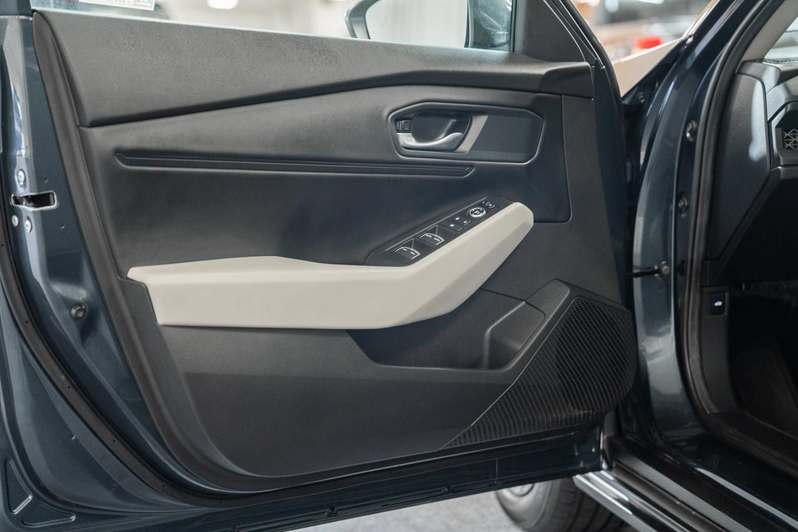 Used 2024 Honda Accord EX image 29
