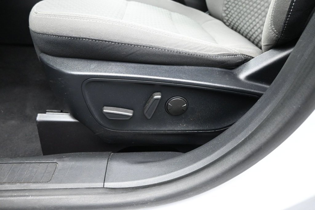 Certified 2020 Ford Escape SE FWD image 11