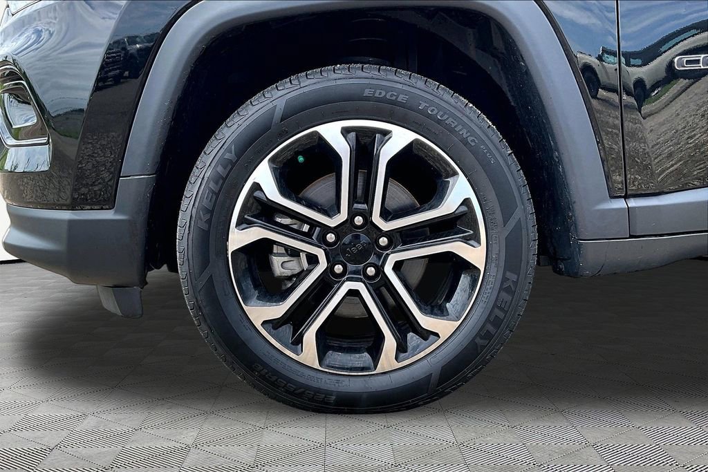 Used 2022 Jeep Compass Limited AWD/4WD image 9