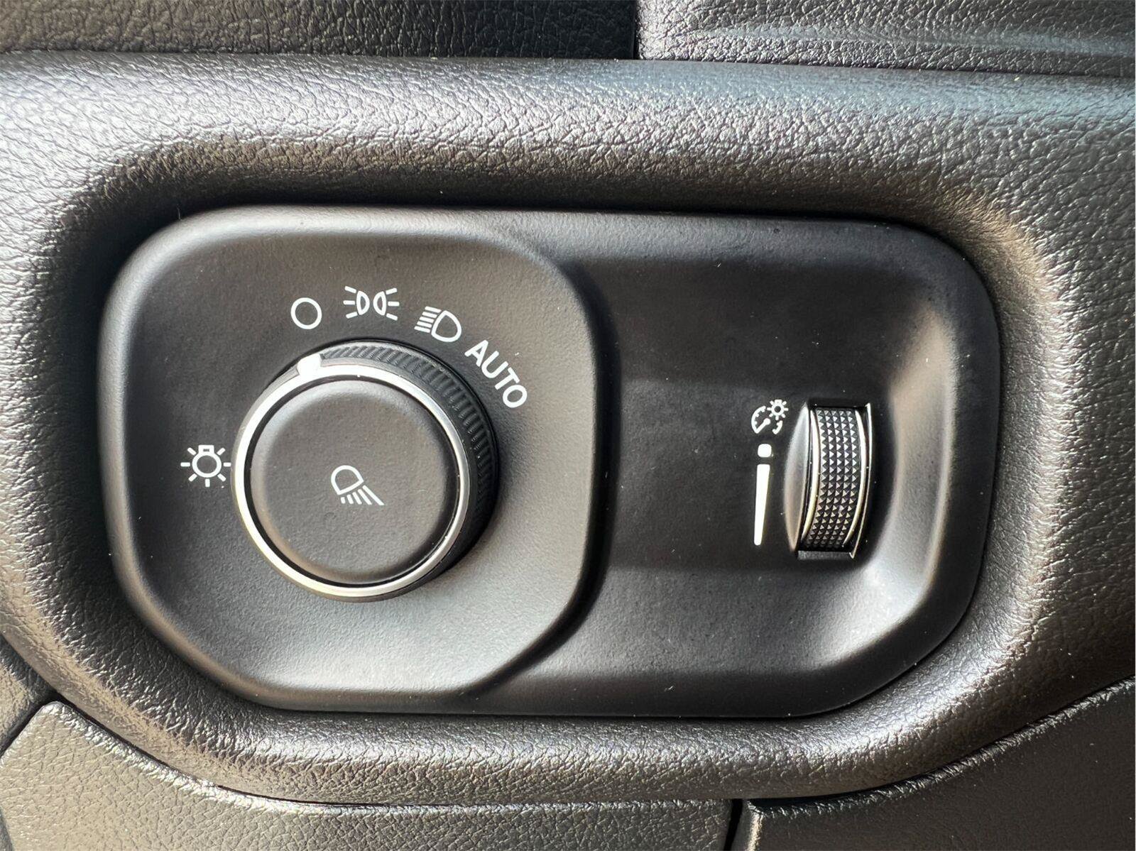 Used 2024 RAM 1500 Tradesman AWD/4WD image 40