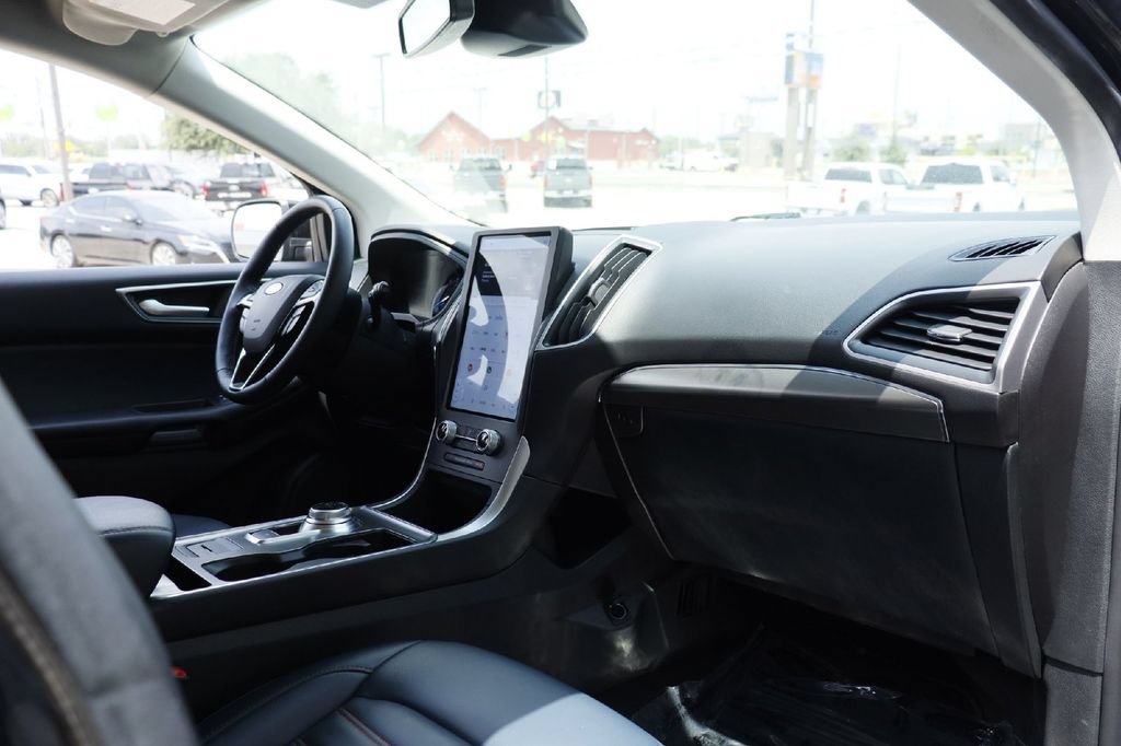 Certified 2023 Ford Edge SEL w/ Sport Appearance Package AWD/4WD image 17