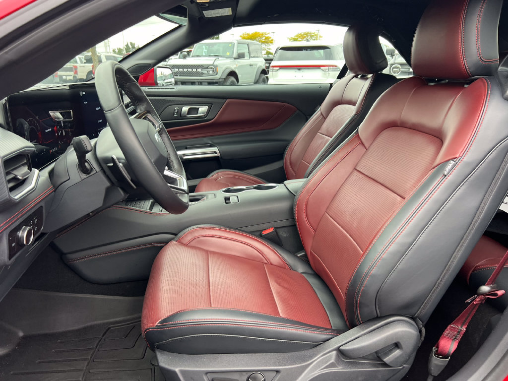 Certified 2024 Ford Mustang GT Premium RWD image 4