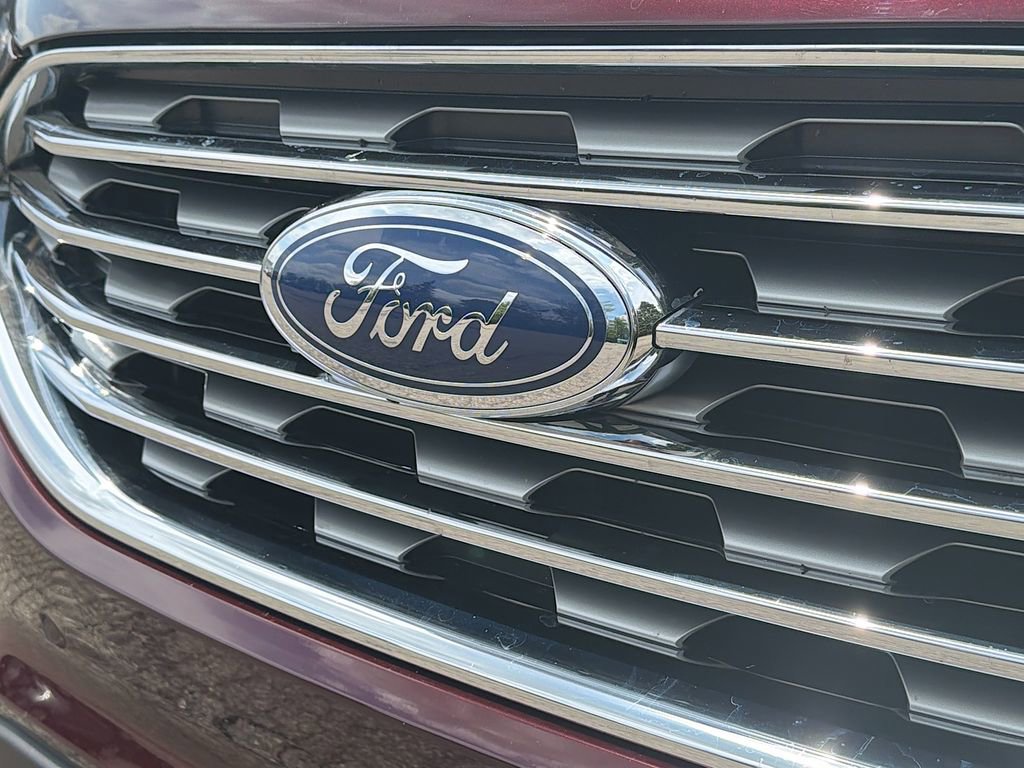 Certified 2024 Ford Edge Titanium AWD/4WD image 43