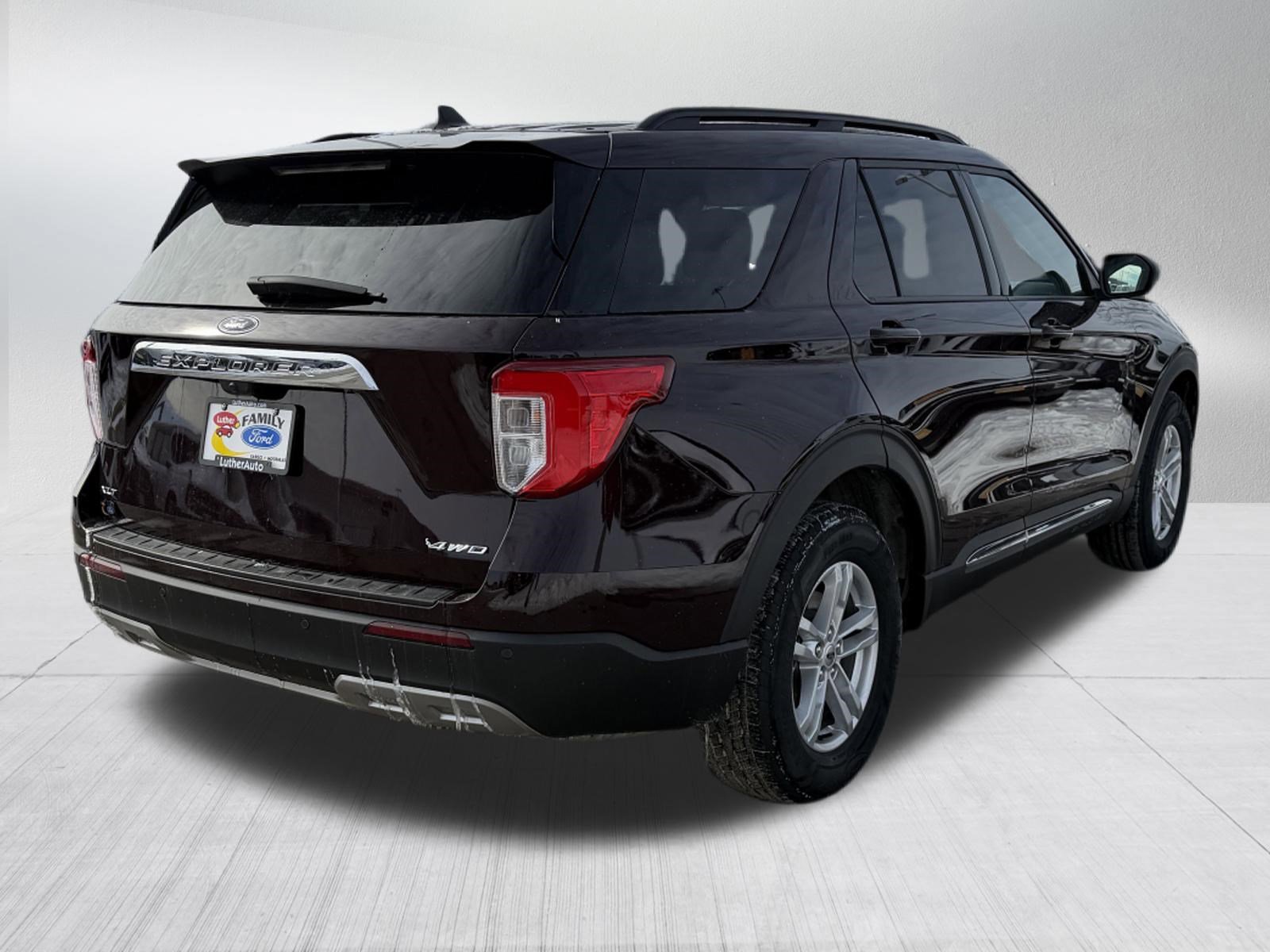 Certified 2023 Ford Explorer XLT w/ Equipment Group 202A image 5