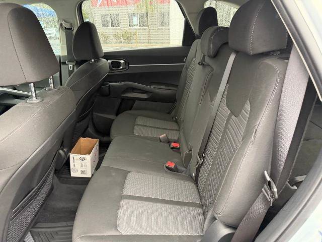 Used 2026 Kia Sorento LX FWD image 17