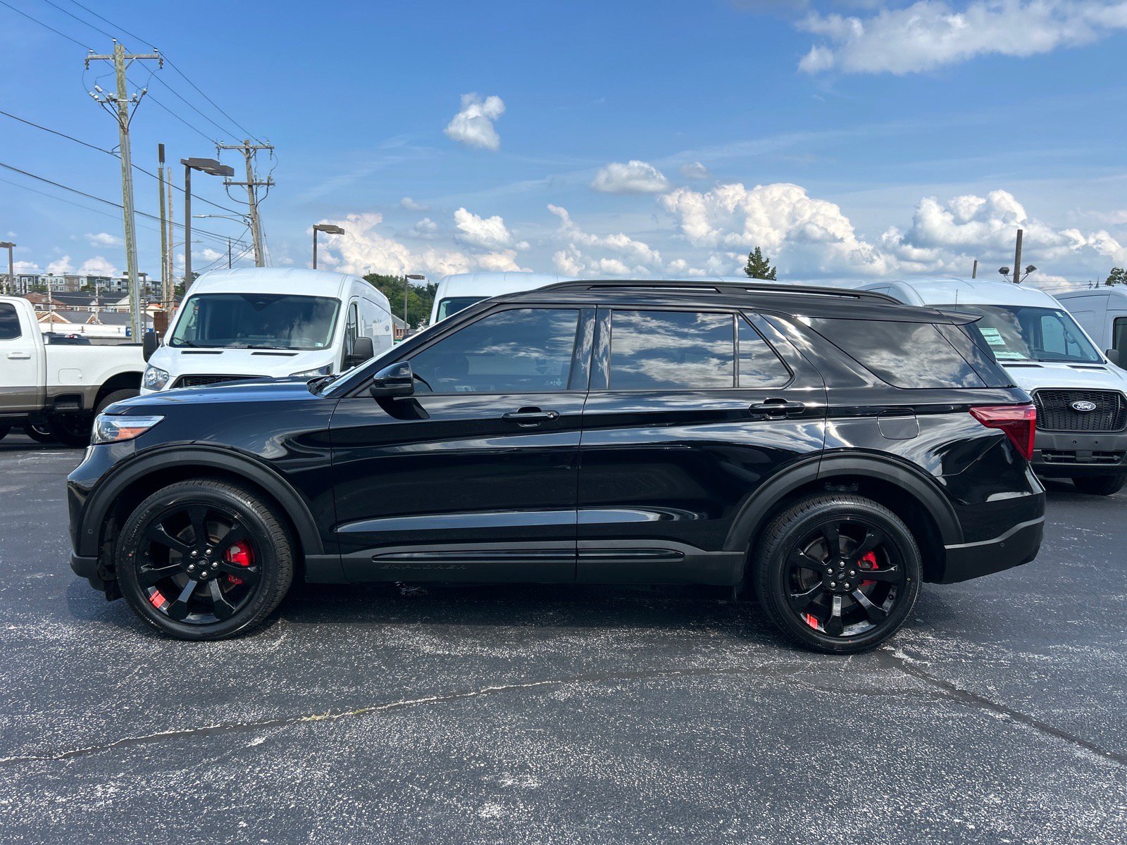 Certified 2022 Ford Explorer ST w/ Equipment Group 401A AWD/4WD image 4